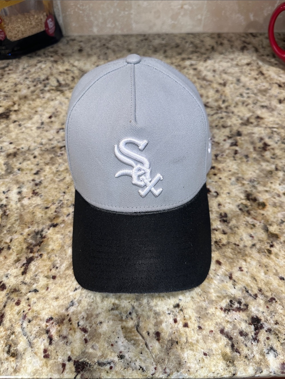 New Era Chicago White Sox Gray and Black Two-Tone Cap